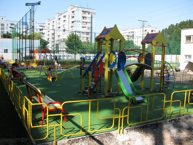 Дитячі майданчики Дніпропетровськ необхідні для гармонійного розвитку і соціалізації дитини. В умовах сучасних міст здоров'я дитини безцінне Дитячі майданчики Дніпропетровськ | Дитячі майданчики Київ | Дитячі майданчики | пісочниця | карусель | гойдалки | гірка | дитяче містечко | ігрові майданчики | дитячі ігрові комплекси